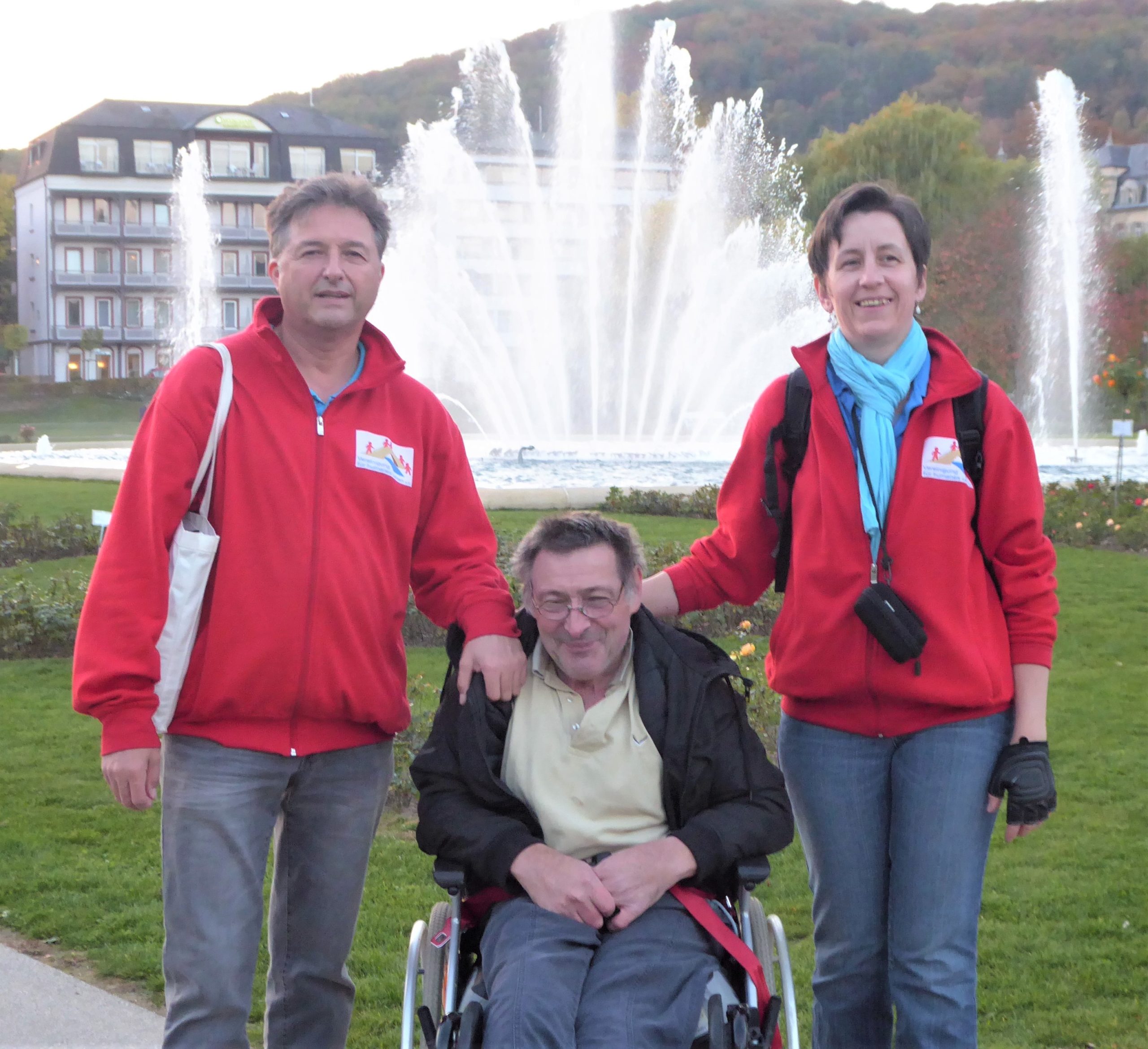 Michael, Christine und Alois im Rosengarten Bad K. bearb.