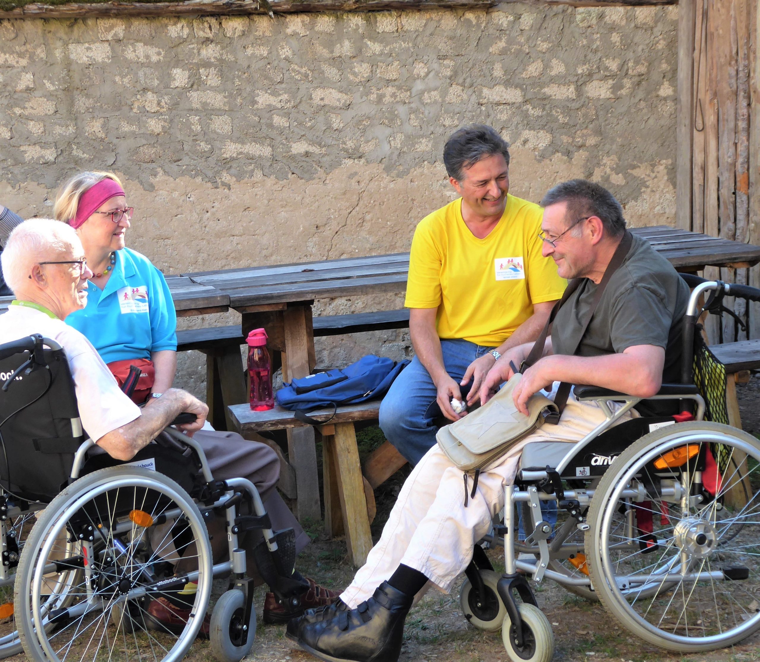 Pause bei Ausflug Rudi, Edelgard, Michael, Alois bearb.
